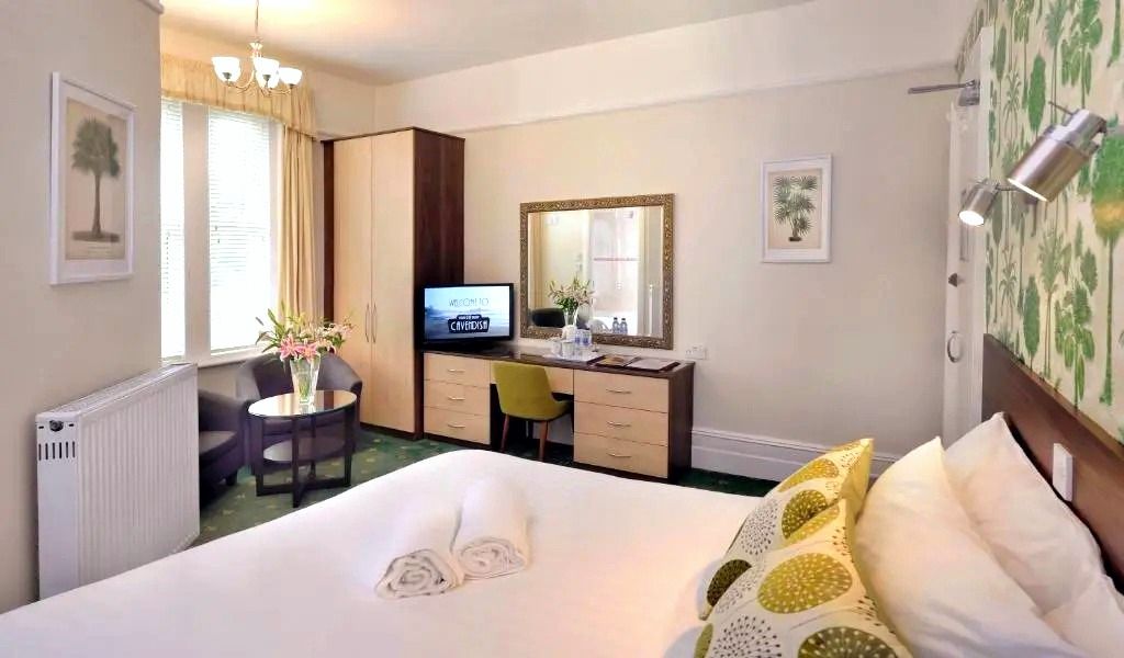 A double room at the Cavendish, Bournemouth